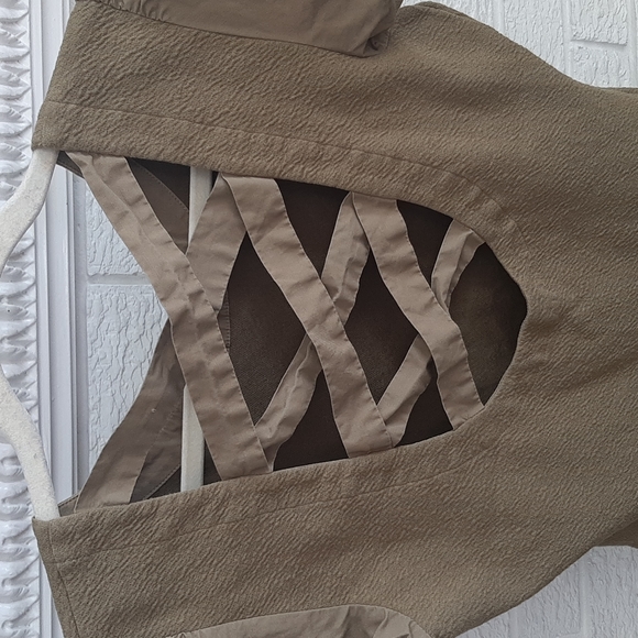 Women's Anthropologie Puffy Sleeve Military Green Open Back Top Blouse Size S - Picture 7 of 13